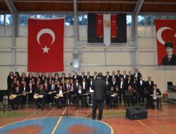 Büyükşehir Türk Halk Müziği Korosu Beypazarlılar İçin Sahne Aldı