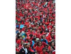 Tayland'ın Devrik Lideri, Taraftarlarına Video Konferansla Seslendi