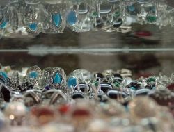 Çivi Verip 512 Gram Gümüş Aldılar