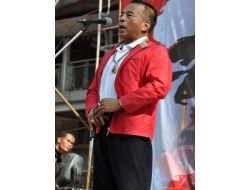 Tayland'ın Devrik Lideri, Taraftarlarına Video Konferansla Seslendi (2)