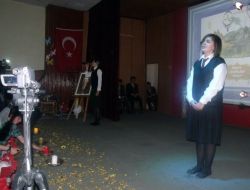 Oltu Anadolu Lisesi Öğrencilerinden Şiir Şöleni