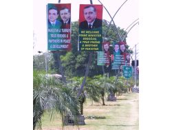 İslamabad Erdoğan'ın Resimleriyle Süslendi