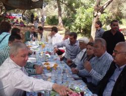 Deniz Baykal Partililerle Piknik Yaptı