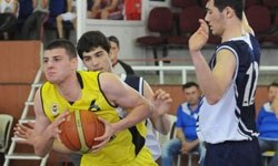 Fenerbahçe Ülker'den üçüncülük geldi