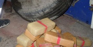 İhtara uymayan araçtan uyuşturucu çıktı!