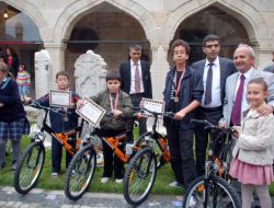 Müzeler Yarışmasında Derece Alan Öğrenciler Ödüllendirildi