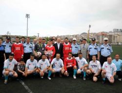 Emniyet Personeli İle Engelliler Ampute Takımı'nın Dostluk Maçı