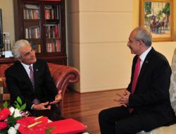 Kılıçdaroğlu Orkestra Şefi Aykal’ı Kabul Etti