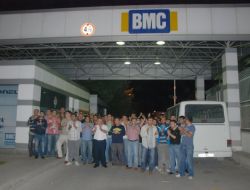 Maaşlarını Alamayan İşçiler Fabrika Bahçesinde Eylem Yaptı