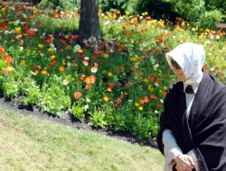 Hayrünnisa Gül, Botanik Bahçesini Ziyaret Etti