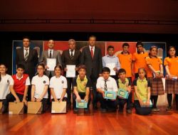 Bilgi Yarışmasında Dereceye Giren Okullara Ödülleri Verildi