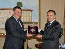 'Kosovaya Yatırım Yapan Yabancı Firmaların Yüzde 20'si Türk'