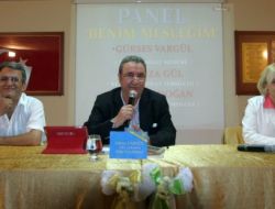 Gazeteciler, İletişim Öğrencilerine Tecrübelerini Anlattı