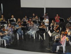 Öğrencilere Klasik Müzik Dinletisi