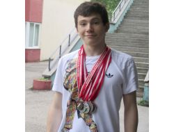 Nilüferli Yüzücüler Madalyaları Topladı