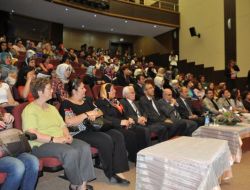 "Eşler Arası Birliktelik Sevgi Ve Saygıdan Geçer"