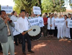 Öğretmen Ve Sağlık Çalışanlarından Davullu Zurnalı Grev
