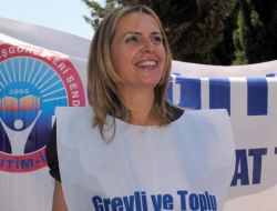 Manavgat'ta Öğretmenler İş Bıraktı