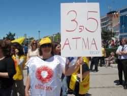 Memurlardan Davul-klarnet Eşliğinde İş Bırakma Eylemi