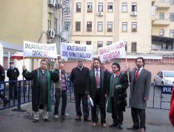 Albay Çiçek'in Tahliyesine İronik Tepki: Darbe, Suç Olmaktan Çıkarılsın