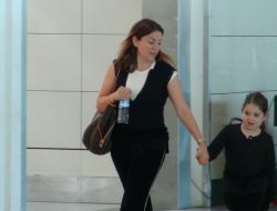 Aşkın Nur Yengi Kızıyla Londra’ya Gitti