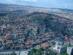 Büyükşehir Belediyesi Hıdırlıktepe'ye Neşter Vuruyor