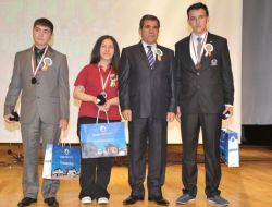 Şiir Olimpiyatları’nın Genç Şairleri Ödüllerini Aldı