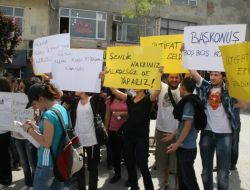 Yeşilay Önünde Basın Açıklaması Yaptılar