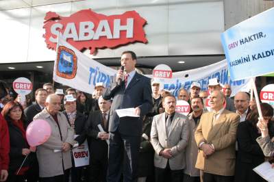 SABAH-ATV GREVCİLERİ YÜRÜYÜŞLERİNE DEVAM EDİYOR