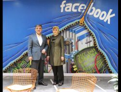 Silikon Vadisi'ndeki Türkler Gül’ü Gururlandırdı