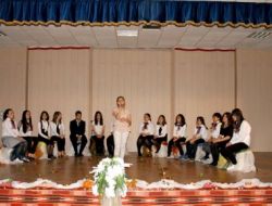 Öğrencilerin Şiir Dinletisi Büyük Beğeni Topladı