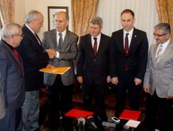 Karacabey Belediyesi'nden Anadolu Lisesi'ne Spor Salonu