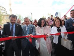 Belediye Başkanı Eşi Ayşenur Küçükler'den Yoksul Aileler Yararına Kermes