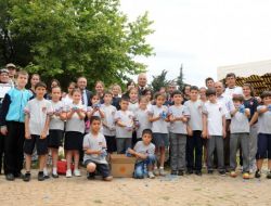 12 Milyon Plastik Kapak Tekerlekli Sandalye Oldu