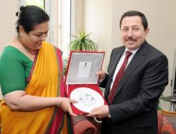 Hindistan Büyükelçisi Afyon'a Hayran Kaldı