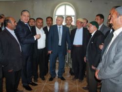 Patnoslu İşadamı Sabri Özel, Kan Davalı İki Aileyi Barıştırdı