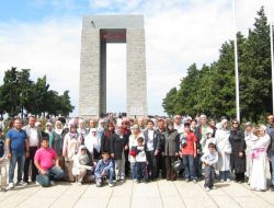 Okul, Öğrenci Velilerini Kültürel Gezilerle Bilinçlendiriyor
