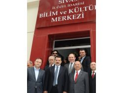 Bakan Çelik Sivas’ta Bilim Kültür Merkezi'nde..