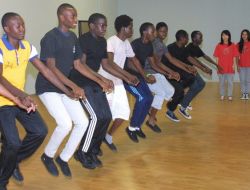 Dünya Çocuklarının Provaları Bile Renkli