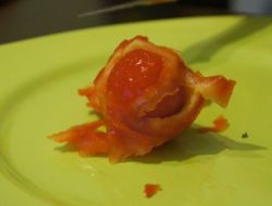 İçi Çileğe Benzeyen Domates Şaşırttı