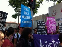 BAŞBAKAN'A 'FEMİNİST' TEPKİ