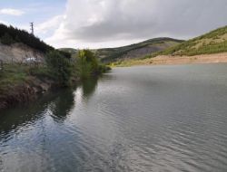 Aniden Bastıran Yağmur Yolları Göle Çevirdi