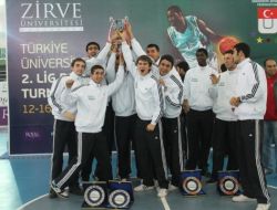 Zirve, Bu Yıl Da Basketbol Bursuyla Öğrenci Alacak