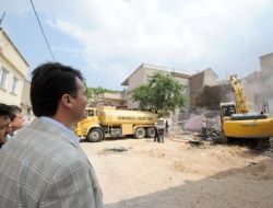 Osmangazi'de Binalar Yatırım İçin Yıkılıyor
