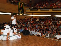 'Önemli Olan, İnsanları İnsan Gibi Görmektir, İnsan Gözüyle Bakmaktır'