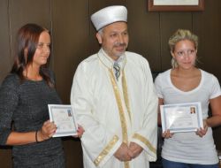 İngilizce Kur’an-ı Kerim Okuyarak Müslüman Oldu