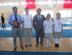 Bilgi Yarışmasını Cumhuriyet İlköğretim Okulu Kazandı