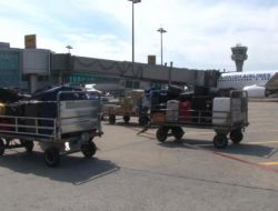 Havacılık Çalışanlarının Grevi Yolcuları Mağdur Etti