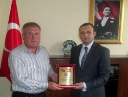 Enez’de Kurumlar Ve Gelir Vergisi Rekortmenlerine Plaket Verildi