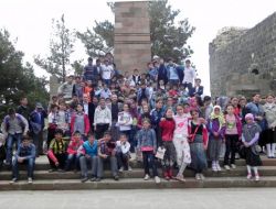 Tekmanlı 150 Öğrenci Erzurum’un Tarihi Mekanlarını Gezdi